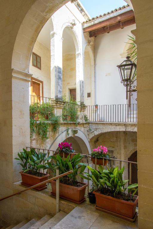 B&B Casa Li Santi Lecce Exterior foto